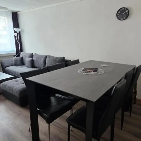 Apartment Fewo D'Rock Arosa-Perfect For Party Lovers-Located Above A Bar & Club (Adults Only) *