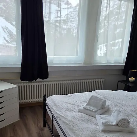 Apartment Fewo D'Rock Arosa-Perfect For Party Lovers-Located Above A Bar & Club (Adults Only)